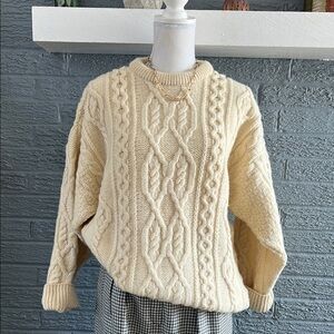 Vintage Aran crafts Fisherman Cable Knit 100% Wool Sweater